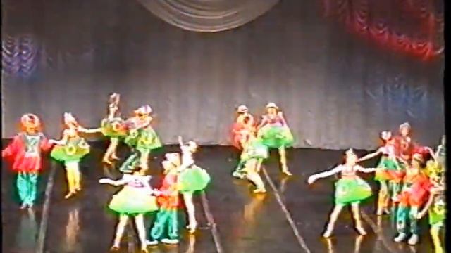 Танец "ЛАПТИ" (The "Lapti" dance) смотреть онлайн