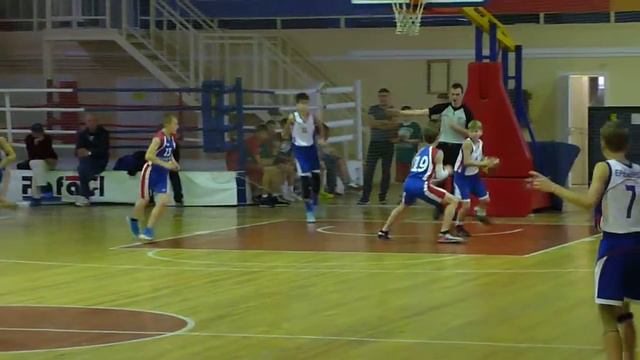 Фрагмент матча СДЮСШОР №12 - ДЮСШ (Павловский Посад). смотреть онлайн