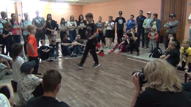 02 Baby Fox Калининград и Кирилл Барышев Самара, начинающие 6 17 лет, 1I4 финала, Open kids battle, смотреть онлайн