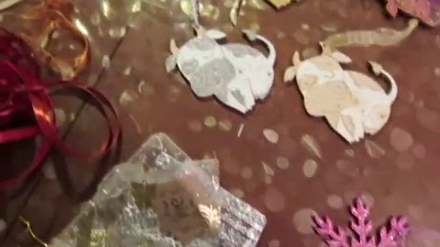 Новогодние елочные игрушки своими руками бычки 2021 украшение комнаты смотреть онлайн