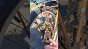 Самый экономичный мотовелосипед с двигателем от триммера бензокосы  транспорт для деревни #бажениты