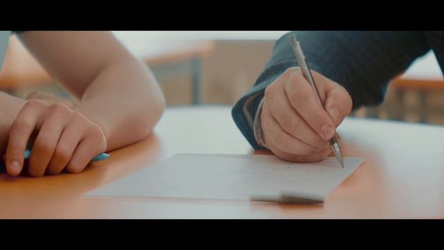 Видеоэссе финалиста «Учитель года 2023» Коновалова Андрея Александровича, учителя физики СУНЦ УрФУ! смотреть онлайн