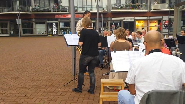 Karin Boersma Saxophonist смотреть онлайн