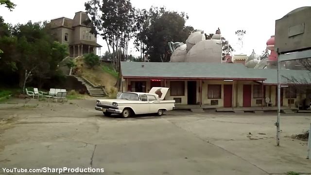 Bates Motel Universal Studios Hollywood Studio Tour смотреть онлайн