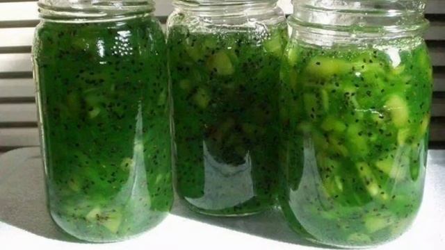Изумрудное варенье из киви Рецепт приготування в описах смотреть онлайн