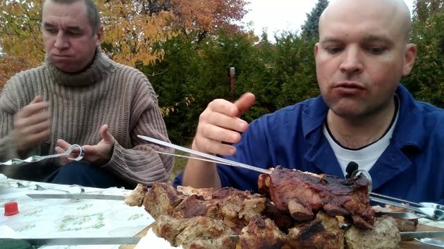 МУКБАНГ ШАШЛЫК на даче с Лёхой/MUKBANG SHASHLIK In The Country
