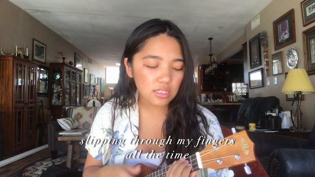 Slipping Through My Fingers - ABBA/Mamma Mia (Ukulele Cover) смотреть онлайн