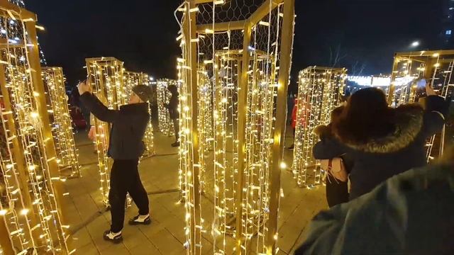 АНАПА - ГУЛЯЮТ ВСЕ! СВЕРШИЛОСЬ! 30.12.2021 - УЖЕ ПРАЗДНУЕМ! НОВЫЕ ТУАЛЕТЫ ЗАРАБОТАЛИ! ХОЛОДНЫЙ ТУМА смотреть онлайн