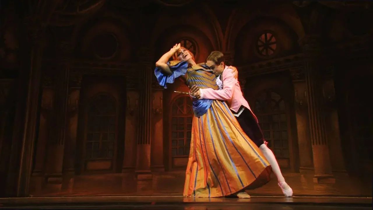 Фрагмент из балета Золушка. Летние Балетные Сезоны в РАМТе. Балетная труппа п/р В.Грищенко смотреть онлайн