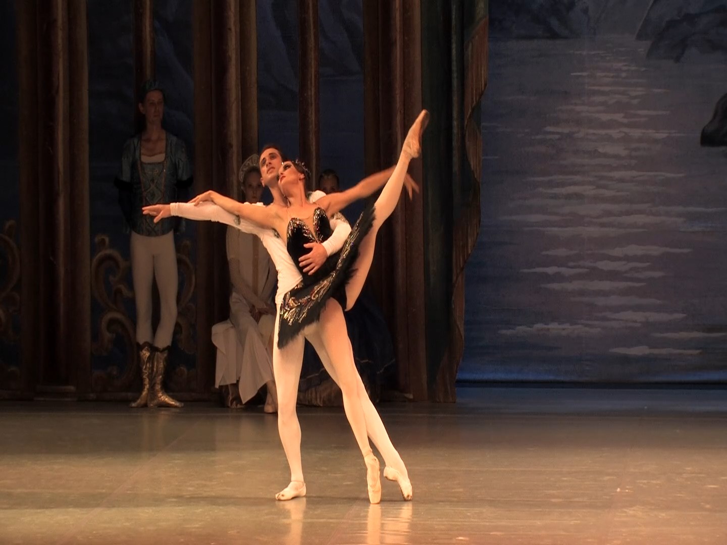 Лебединое озеро. ЦВЕТ. Фрагмент. Летние Балетные Сезоны в РАМТе. Балетная труппа п/р В.Грищенко смотреть онлайн