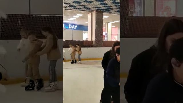 ледовый каток в Краснодаре. смотреть онлайн