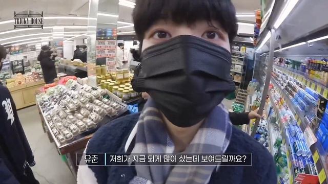 Серия бесконечных игр! белые кролики VS черных кроликов| Tricky House Ep 2 |русская озвучка это Кам