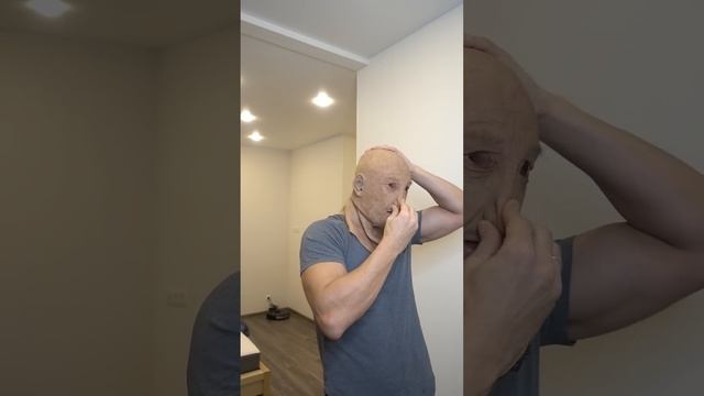 Реалистичная Силиконовая Маска Старика. Не Отличить От Настоящего Лица смотреть онлайн