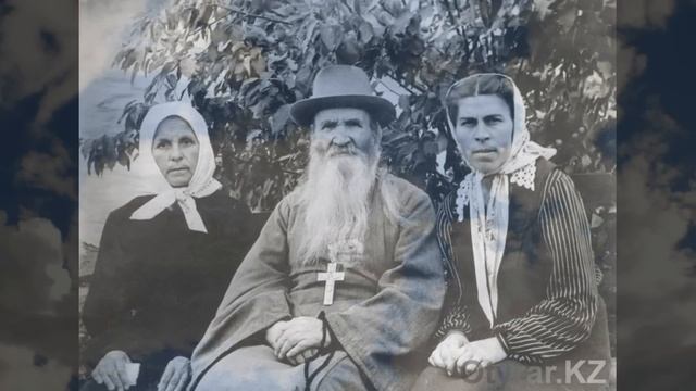 Старец мог лечить человеческие души своим словом и прикосновением! Он переживал о каждом человеке" смотреть онлайн