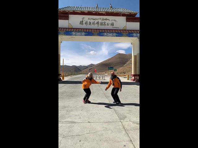 Прыжки не во сне, а на фоне Гималаев смотреть онлайн