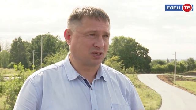 По дорожкам не ходить: на лыжероллерной трассе идет укладка второго слоя асфальта смотреть онлайн