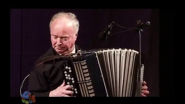 "Яблочко" Матросский танец (обр. Кузнецова) смотреть онлайн