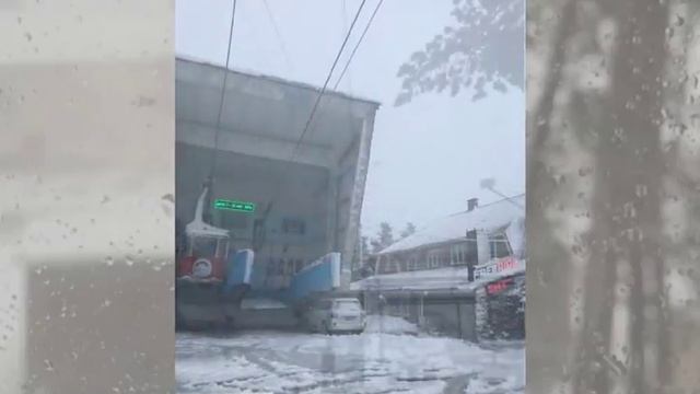 Снегопад на поляне Азау 30 октября 2017 года смотреть онлайн