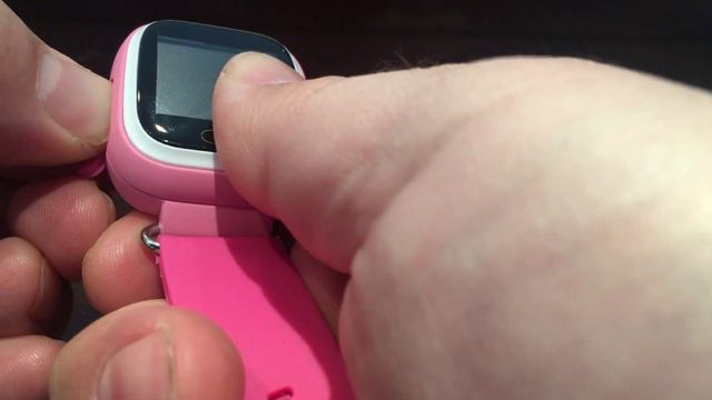 How to insert and remove the SIM card from a Lil Tracker kids GPS watch смотреть онлайн