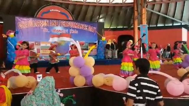LAMBADA DANCE TK Mandiri Kids смотреть онлайн