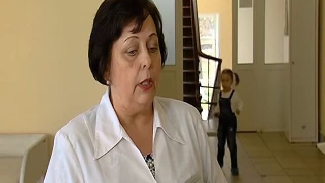 Во второй детской поликлиники очередь разделили на «здоровых» и «заболевших» смотреть онлайн