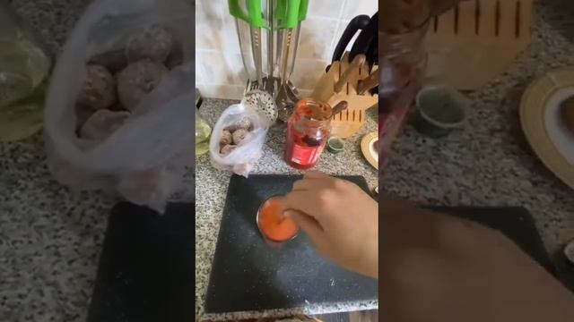 Лапша с фрикадельками в домашних условиях #фудблог смотреть онлайн