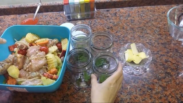 БАНКА( ШУРВА) ДУХОВКАДА  ОСОН ВА ЛАЗАТЛИ.
(kavanozda Tavuk)