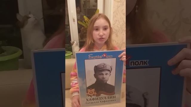 Юная прихожанка храма Матроны читает мамино стихотворение к Дню Победы смотреть онлайн