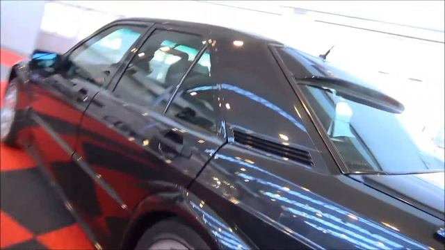 Mercedes-Benz 190 E 2.5-16 Evolution (W201) - Essen Motor Show 2016 смотреть онлайн