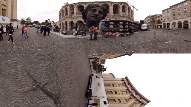 360 video: Statue in front of Verona Arena, Verona, Italy смотреть онлайн