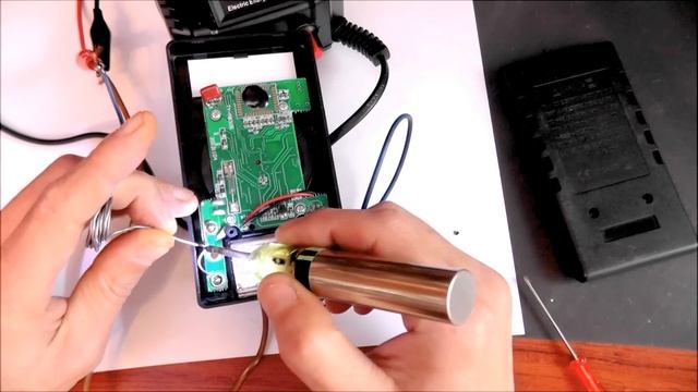 Ремонт прибора, не показывает ток Electrical Tester Meter Digital Multimeter DT830B смотреть онлайн