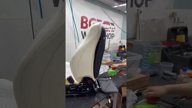 Столик на спинку сидения выезжающий электрический - интегрируем в ЛЮБОЙ авто смотреть онлайн