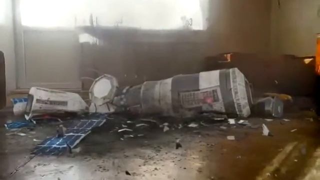 Спутник упал смотреть онлайн