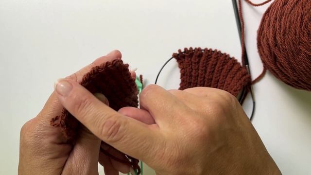 How to Knit a Sweater: Saddle Shoulder Sweater Workshop смотреть онлайн