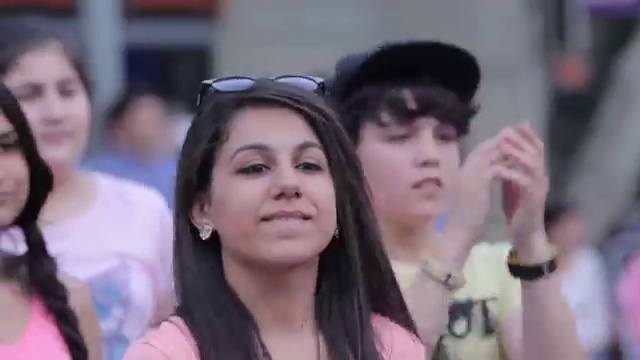 Happy Flashmob - FLASHMOB Azerbaijan смотреть онлайн