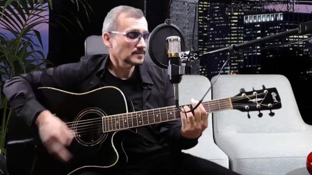Красивая песня под гитару ОНА УСТАЛА ОТ ВСЕГО смотреть онлайн
