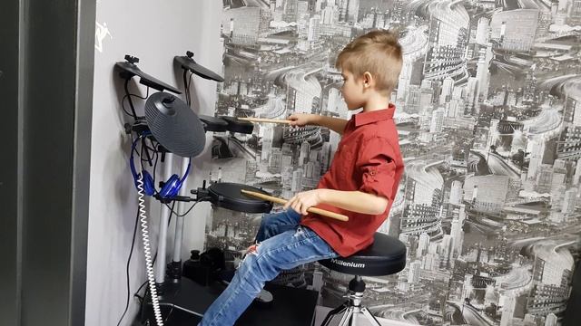 Уроки игры на барабанах для начинающих. Песня Uptown Funk, Bruno Mars. смотреть онлайн