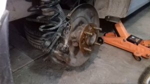 Замена задних тормозных дисков на Хендай Солярис (Hyundai Solaris) / Киа Рио (Kia Rio)