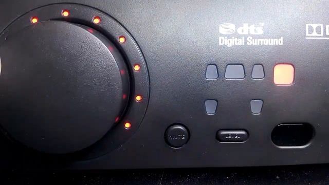 How to adjust Logitech Z906 Reset and Bass смотреть онлайн
