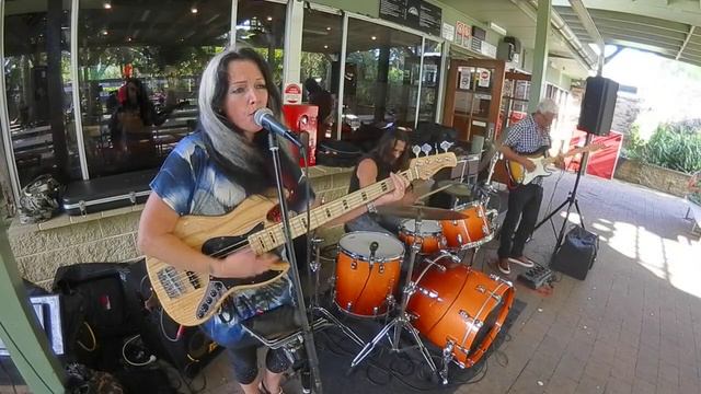 Rebecca Johnson Band *COMPILATION* - ***RE-MIXED *** (QSC Touchmix 16) смотреть онлайн