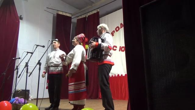 Нина Черных и Вячеслав Измайлов в селе Новые Сосны, 25.11.2017 смотреть онлайн