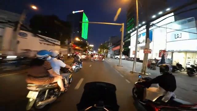 Вьетнам: Первый стрим нового года 2022 смотреть онлайн