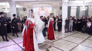 Красивая балкарская свадьба Азамата и Зухры Энеевых