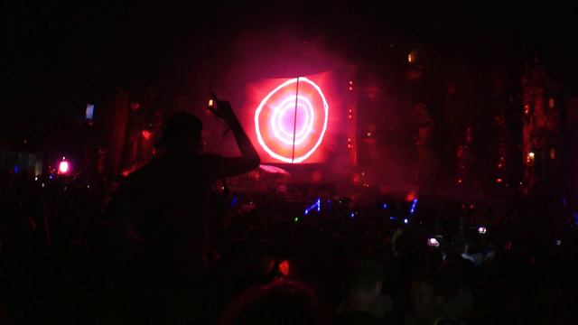 Swedish House Mafia Live @ Tomorrowland 2012 смотреть онлайн