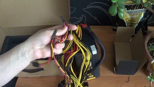Блок питания для майнинга 1650 WATT смотреть онлайн