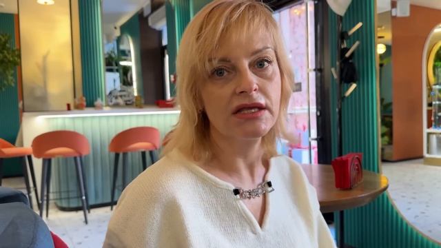 Vlog: обращение мамы? съездили в магазин парфюмерии и попробовали волшебные конфеты! смотреть онлайн