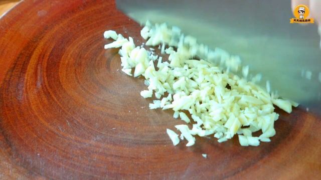 上海青搭配香菇真是絕配，沒想到這麼好吃，真解饞【天天相見廚房】 #上海⻘ #香菇 #mushroomrecipe смотреть онлайн