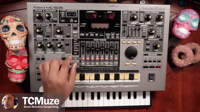 Making a Soul Lounge Beat on the Roland MC 505 (JDilla-ish) смотреть онлайн