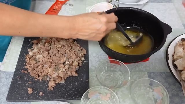 АПАМ ХОЛОДЕЦТЫ осылай ЕРЕКШЕ етіп жасауды үйреткен. ЕҢ НӘЗІК холодецтың ҚҰПИЯ РЕЦЕПТІ. Күздік соғым смотреть онлайн