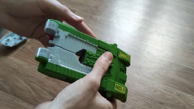 Робот Танк игрушка трансформер зеленый боевой танк смотреть онлайн